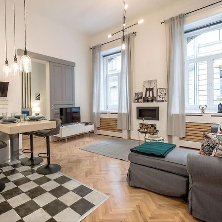Industrial Fantasy Apartment Budapeszt Zewnętrze zdjęcie
