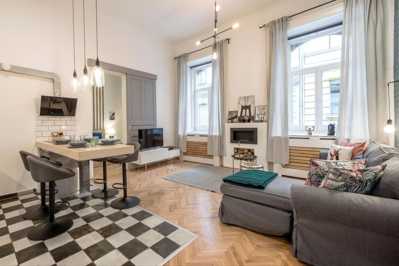 Industrial Fantasy Apartment Budapeszt Zewnętrze zdjęcie